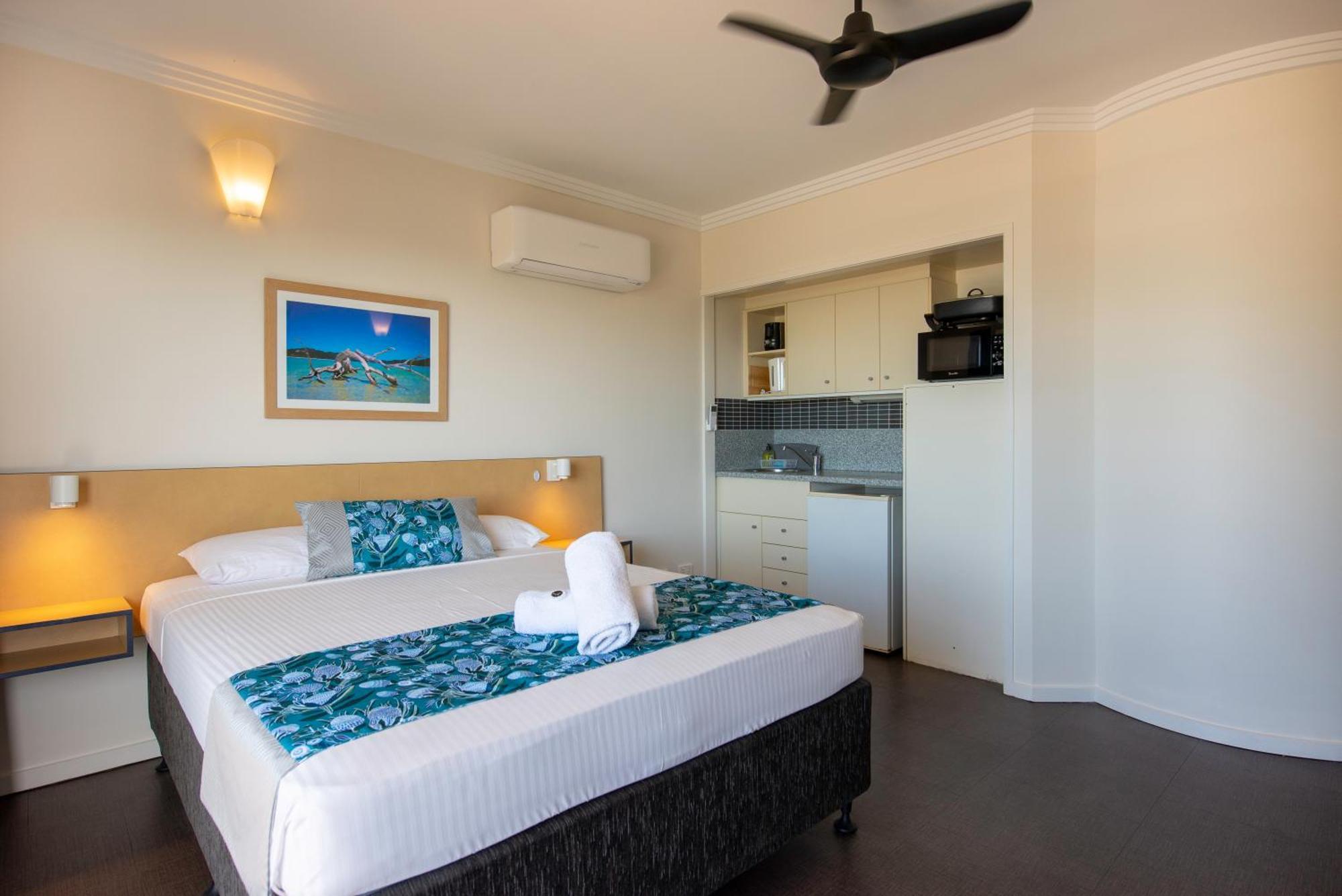 Coral Sea Vista Apartments Эйрли-Бич Экстерьер фото