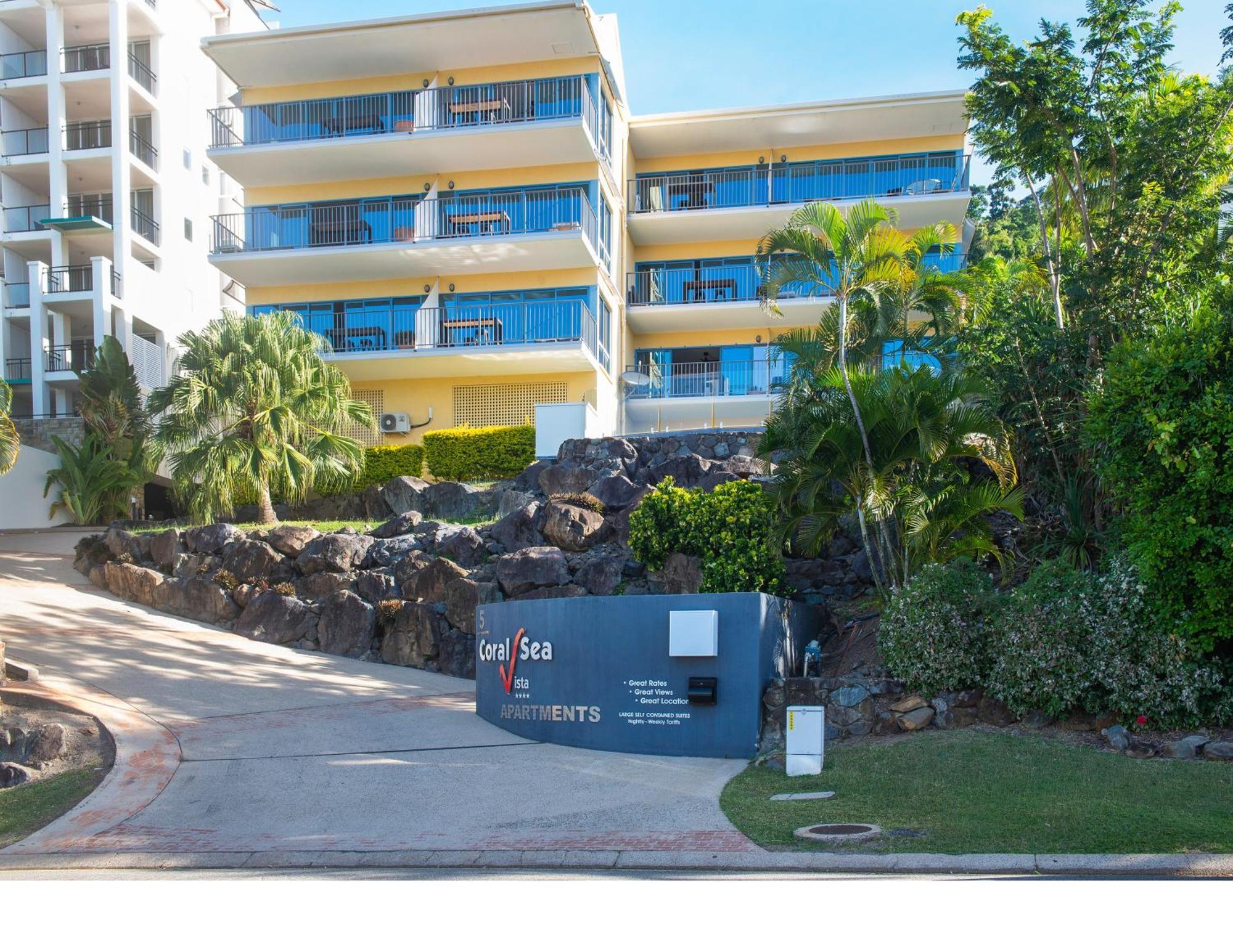 Coral Sea Vista Apartments Эйрли-Бич Экстерьер фото