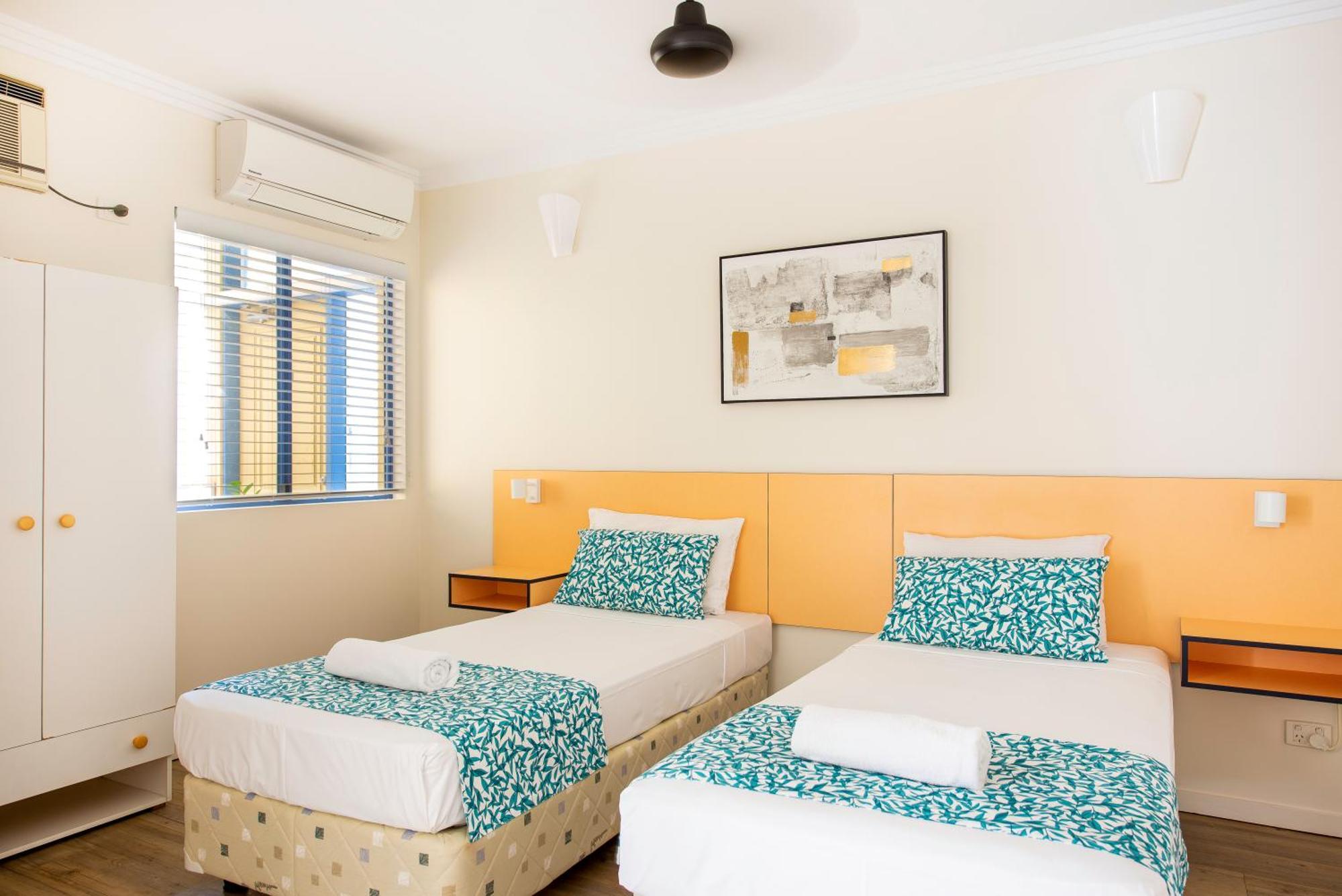 Coral Sea Vista Apartments Эйрли-Бич Экстерьер фото